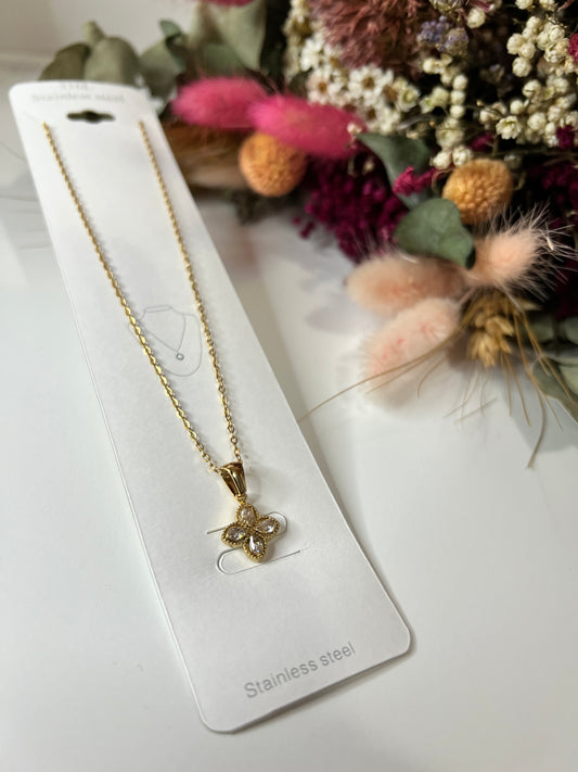 Collar trébol